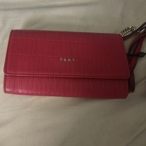DKNY VERONICA WOC Ladies Women Faux Leather Crossbody Red
